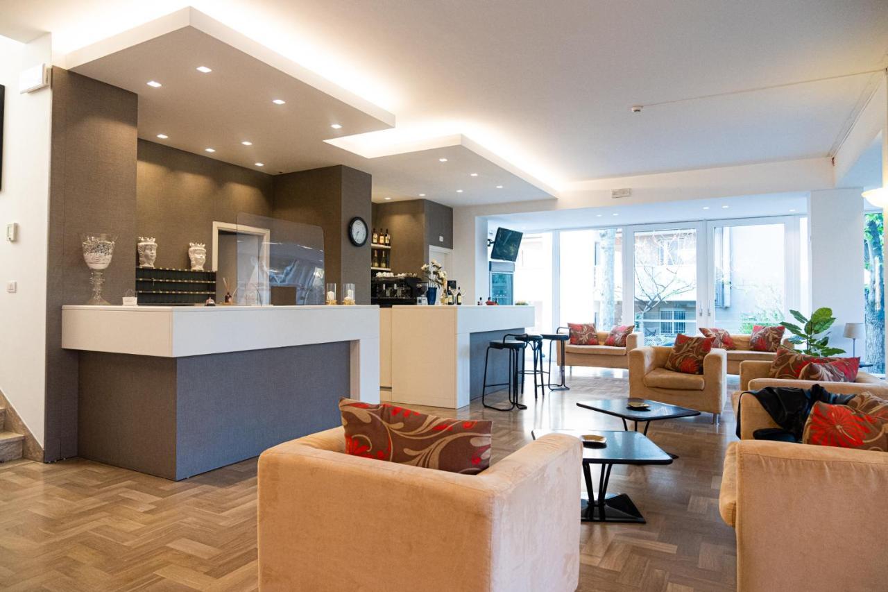 Hotel Cormoran Riccione Exterior photo