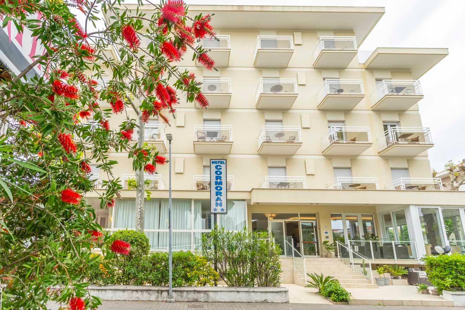 Hotel Cormoran Riccione Exterior photo